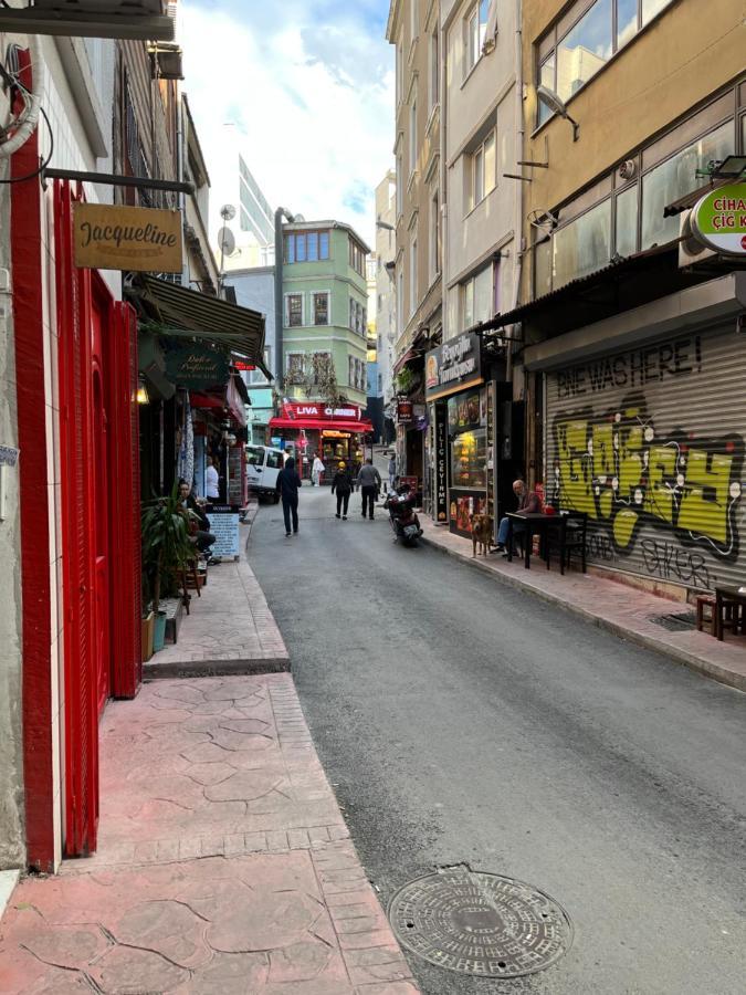Centrally Located, 2+1 House In Taksim, Cihangir Διαμέρισμα Κωνσταντινούπολη Εξωτερικό φωτογραφία